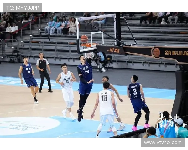 中国篮球超级联赛新赛季揭幕战精彩纷呈 北京队迎战广东队展开强强对决