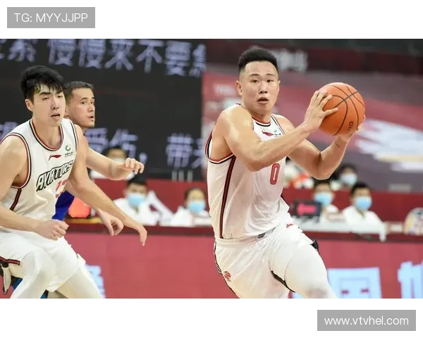 公牛队新赛季展望：年轻球员崭露头角，球队重建之路挑战重重