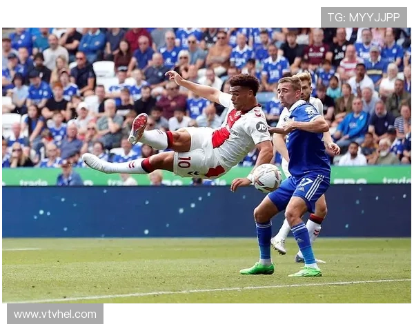 南安普顿俱乐部再启复兴征程新援加盟助力重返英超梦想