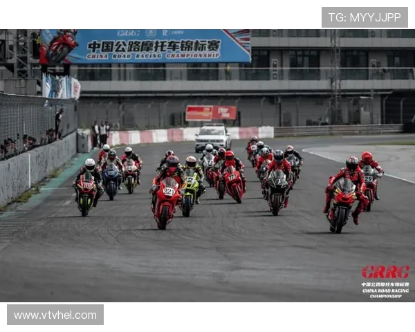 摩托车大奖赛2025赛季全新规则揭晓 驾驶员与车队备战进入关键阶段