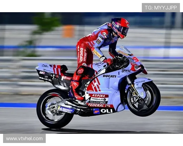 MotoGP新赛季焦点车手争冠格局变化引发全球关注升级讨论热