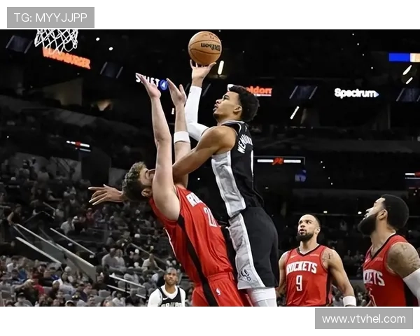 NBA常规赛激战升级多队争夺季后赛席位球星表现引热议联盟格局