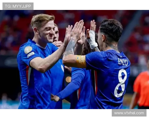 欧洲豪门掀起冬季转会风暴新星加盟引发球队战力再升级热议不断中