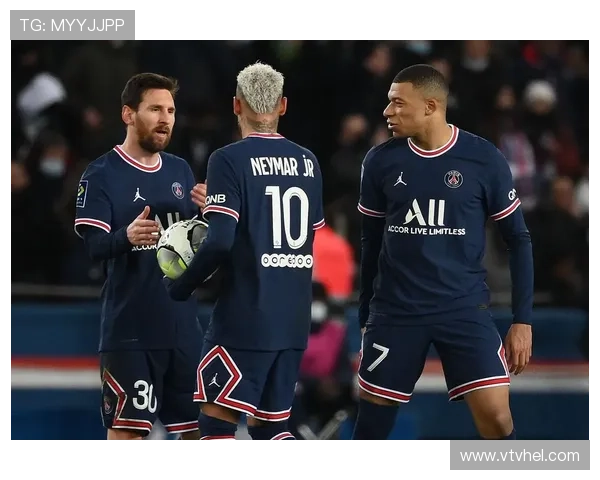 梅西领衔大巴黎迎战曼联赛前训练精彩瞬间曝光球员状态火热